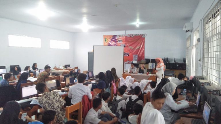 Pelaksanaan UKK Kompetensi Keahlian Akuntansi - Official ...